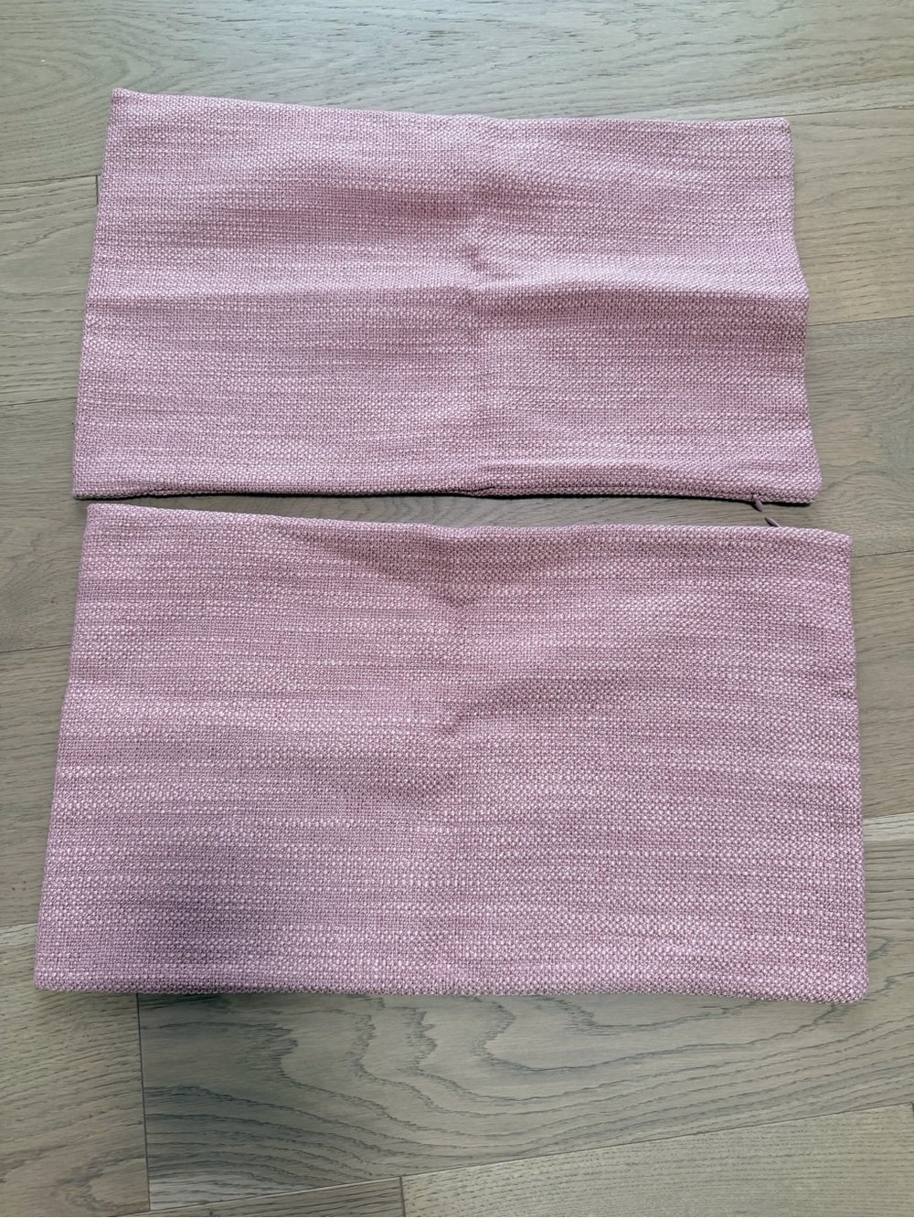 Two rectangular pink pillowcases new - Picture 2 of 4